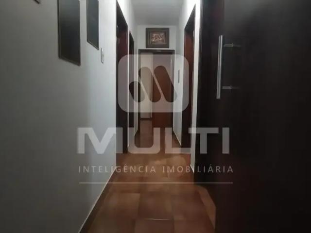 Casa / Sobrado para Venda em Uberlândia/MG Martins 3 Quartos