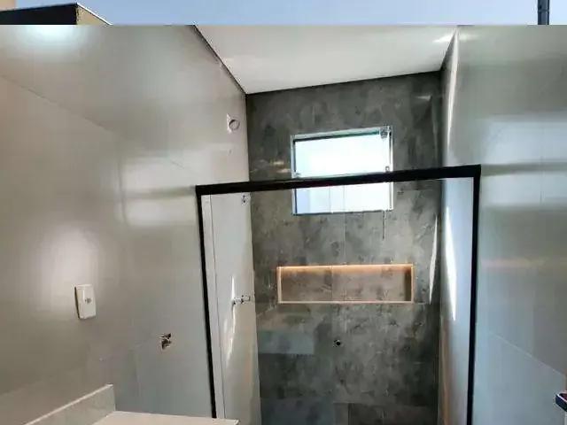 Casa / Sobrado para Venda em Uberlândia/MG Minas Gerais 3 Quartos