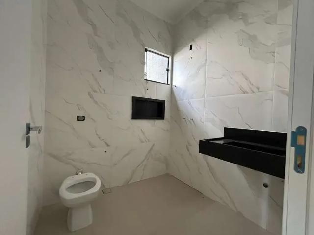 Casa / Sobrado para Venda em Uberlândia/MG Novo Mundo 3 Quartos