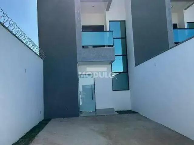 Casa / Sobrado para Venda em Uberlândia/MG Novo Mundo 3 Quartos