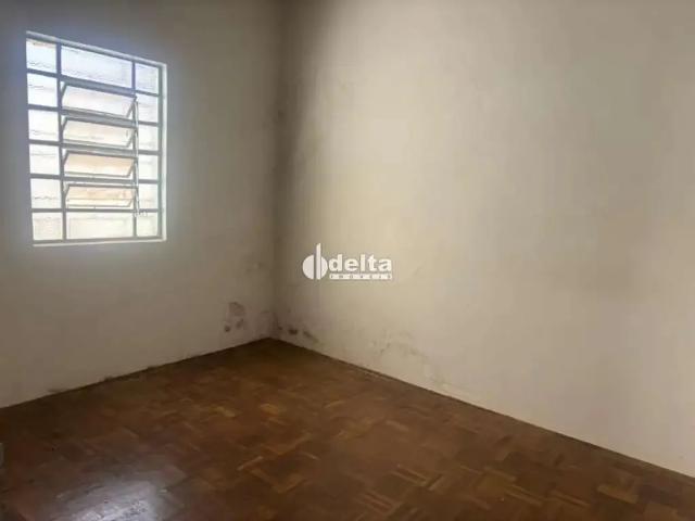 Casa / Sobrado para Venda em Uberlândia/MG Nossa Senhora Aparecida 3 Quartos