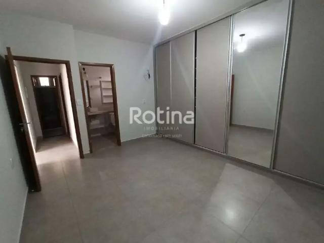 Casa / Sobrado para Venda em Uberlândia/MG Nossa Senhora Aparecida 2 Quartos