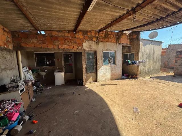 Casa / Sobrado para Venda em Uberlândia/MG São Jorge 2 Quartos