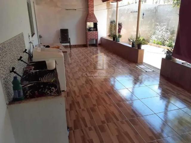 Casa / Sobrado para Venda em Uberlândia/MG São Jorge 2 Quartos