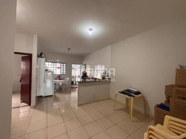 Casa / Sobrado para Venda em Uberlândia/MG São Jorge 2 Quartos