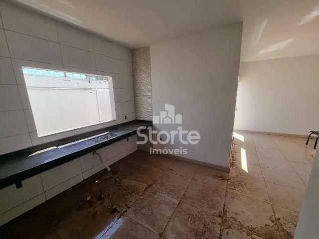 Casa / Sobrado para Venda em Uberlândia/MG São Jorge 2 Quartos