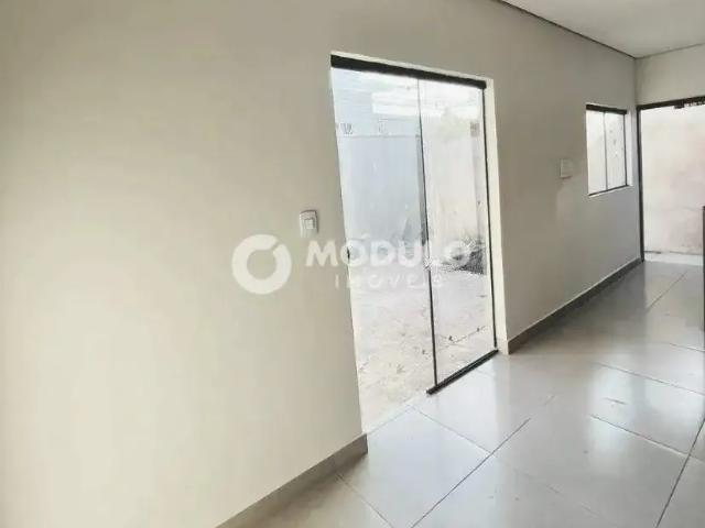 Casa / Sobrado para Venda em Uberlândia/MG São Jorge 2 Quartos