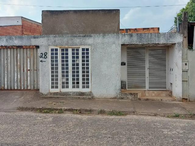 Casa / Sobrado para Venda em Uberlândia/MG São Jorge 2 Quartos