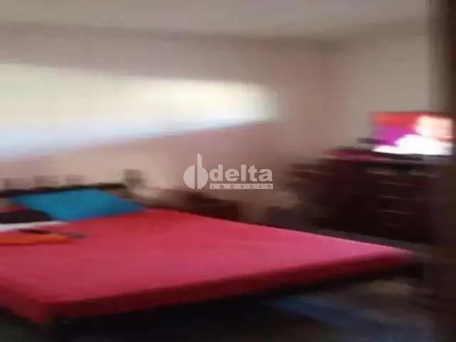 Casa / Sobrado para Venda em Uberlândia/MG São Jorge 3 Quartos