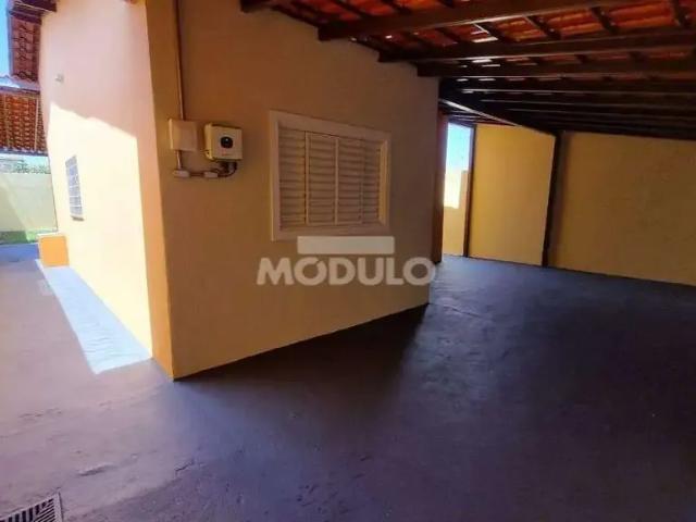 Casa / Sobrado para Venda em Uberlândia/MG São Jorge 3 Quartos