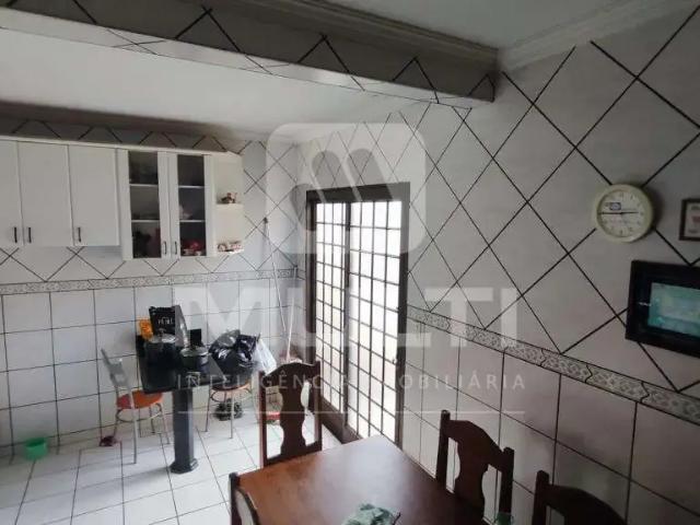 Casa / Sobrado para Venda em Uberlândia/MG Santa Luzia 3 Quartos