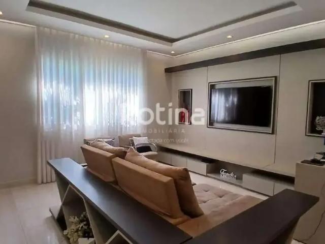 Casa / Sobrado para Venda em Uberlândia/MG Santa Luzia 3 Quartos