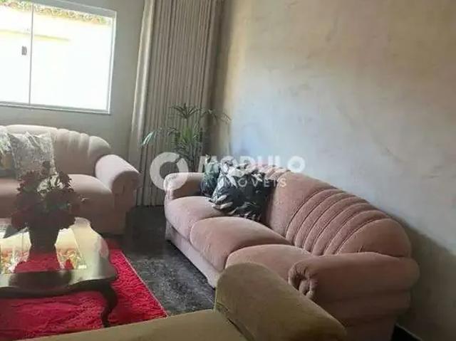 Casa / Sobrado para Venda em Uberlândia/MG Santa Luzia 3 Quartos