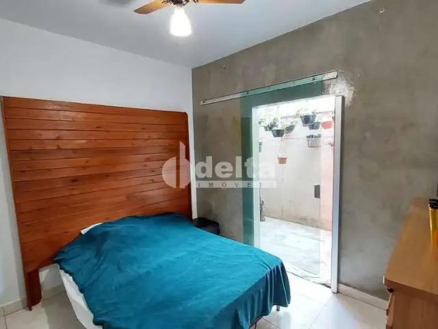 Casa / Sobrado para Venda em Uberlândia/MG Santa Luzia 3 Quartos