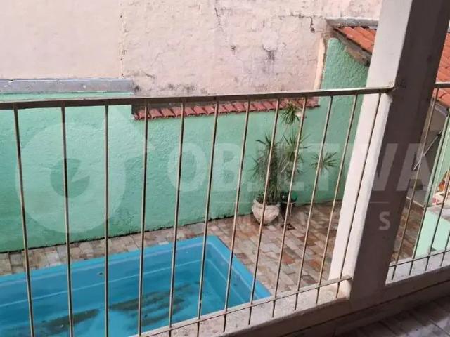 Casa / Sobrado para Venda em Uberlândia/MG Santa Luzia 4 Quartos