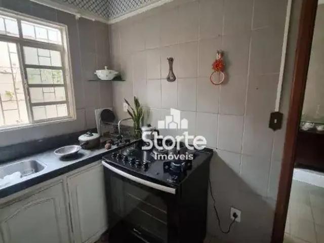 Casa / Sobrado para Venda em Uberlândia/MG Santa Mônica 3 Quartos