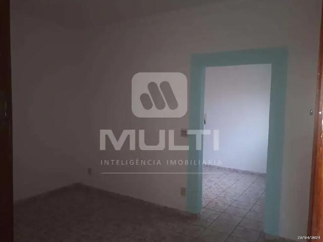 Casa / Sobrado para Venda em Uberlândia/MG Santa Mônica 3 Quartos