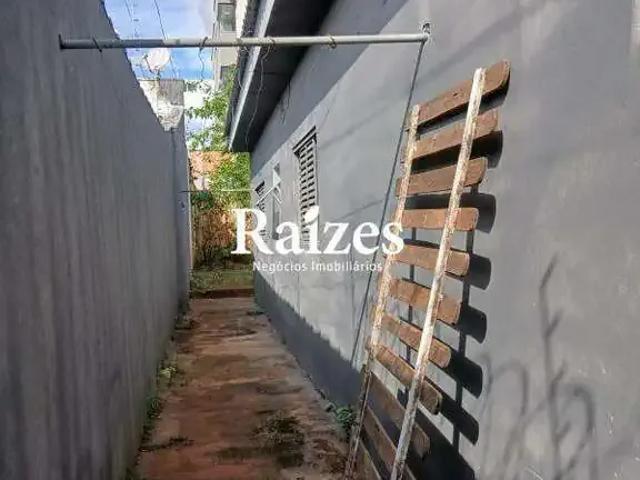 Casa / Sobrado para Venda em Uberlândia/MG Santa Mônica 3 Quartos