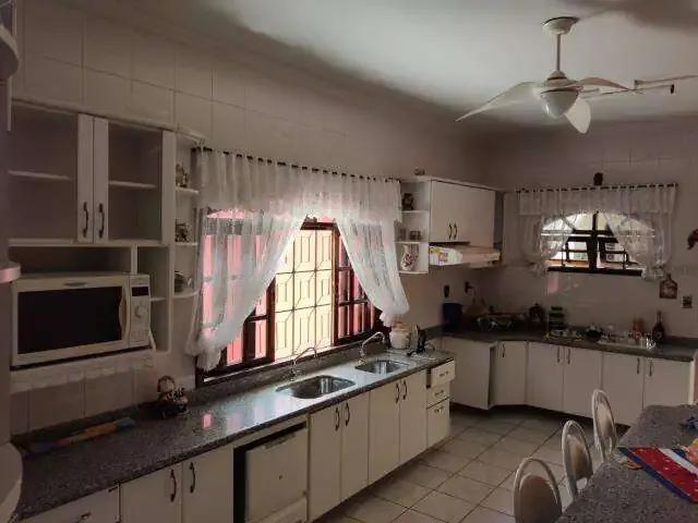 Casa / Sobrado para Venda em Uberlândia/MG Santa Mônica 3 Quartos