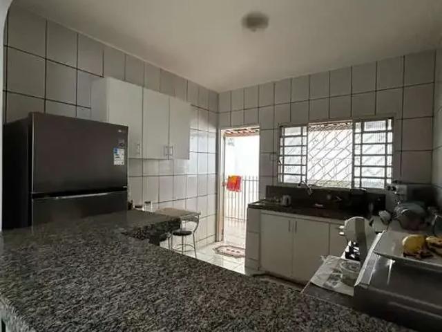 Casa / Sobrado para Venda em Uberlândia/MG Santa Mônica 3 Quartos