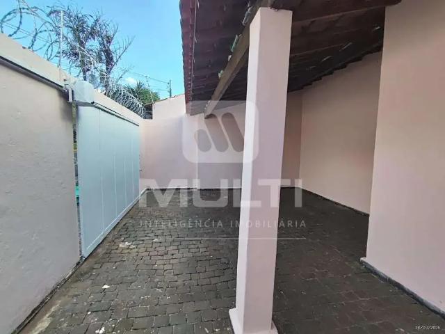 Casa / Sobrado para Venda em Uberlândia/MG Santa Mônica 3 Quartos