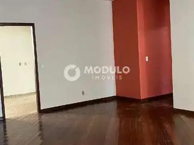 Casa / Sobrado para Venda em Uberlândia/MG Santa Mônica 4 Quartos