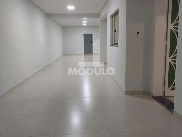 Casa / Sobrado para Venda em Uberlândia/MG Santa Mônica 4 Quartos