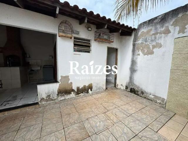 Casa / Sobrado para Venda em Uberlândia/MG Santa Mônica 4 Quartos