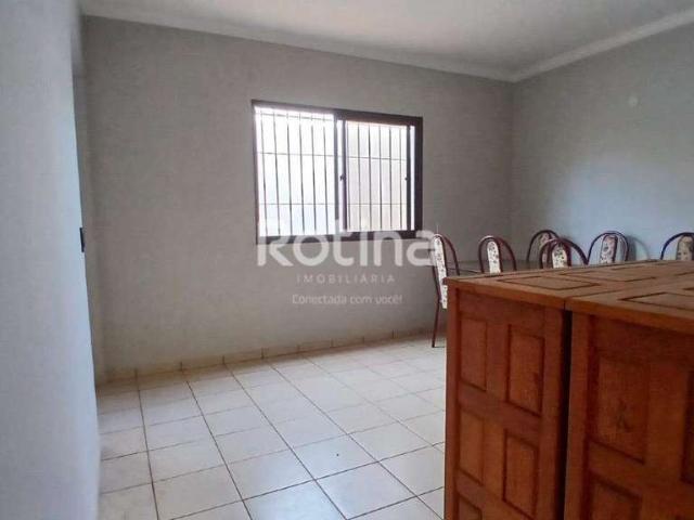 Casa / Sobrado para Venda em Uberlândia/MG Vigilato Pereira 3 Quartos