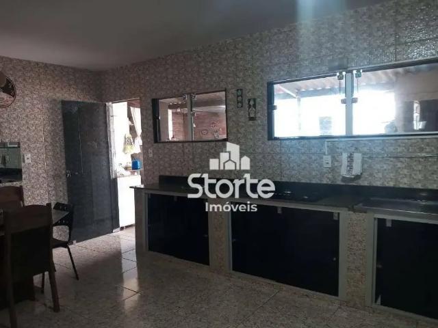 Casa / Sobrado para Venda em Uberlândia/MG Shopping Park 4 Quartos