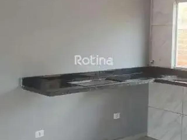Casa / Sobrado para Venda em Uberlândia/MG Shopping Park 2 Quartos