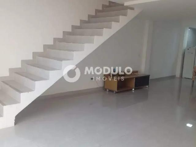 Casa / Sobrado para Venda em Uberlândia/MG Shopping Park 3 Quartos