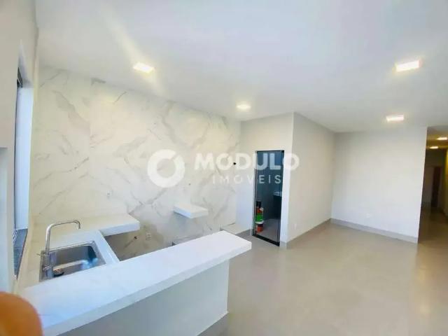 Casa / Sobrado para Venda em Uberlândia/MG Shopping Park 3 Quartos