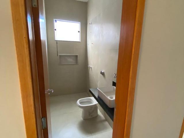 Casa / Sobrado para Venda em Uberlândia/MG Parque das Laranjeiras 2 Quartos