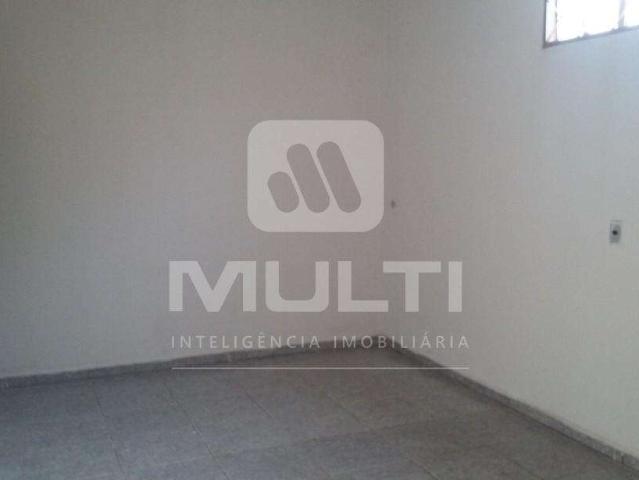 Casa / Sobrado para Venda em Uberlândia/MG Presidente Roosevelt 3 Quartos