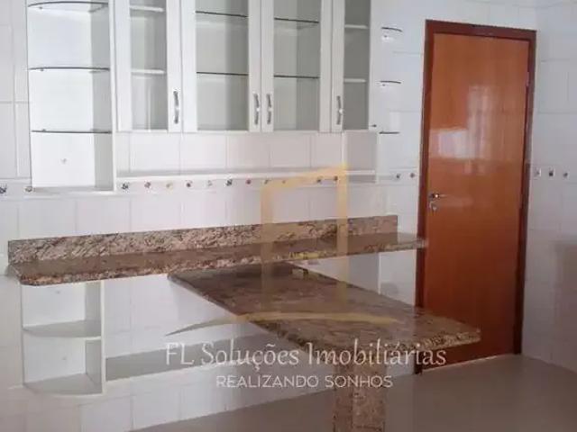 Casa / Sobrado para Venda em Uberlândia/MG Presidente Roosevelt 3 Quartos