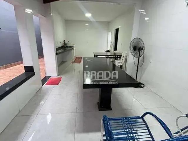 Casa / Sobrado para Venda em Uberlândia/MG Presidente Roosevelt 3 Quartos
