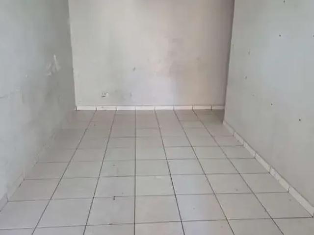 Casa / Sobrado para Venda em Uberlândia/MG Residencial Gramado 2 Quartos