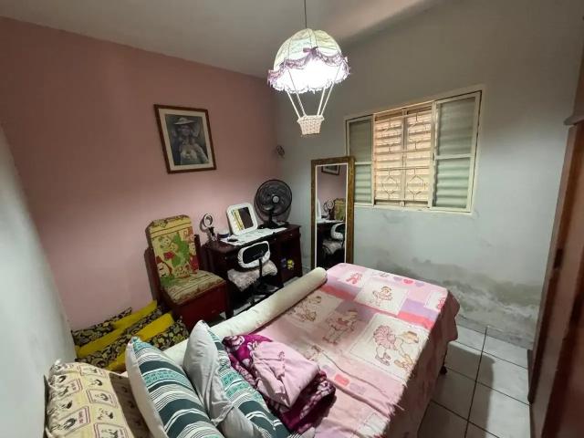 Casa / Sobrado para Venda em Uberlândia/MG Residencial Gramado 2 Quartos