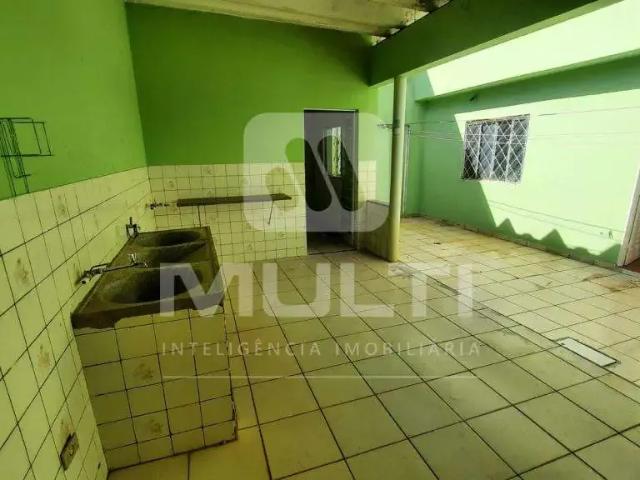 Casa / Sobrado para Venda em Uberlândia/MG Residencial Gramado 3 Quartos
