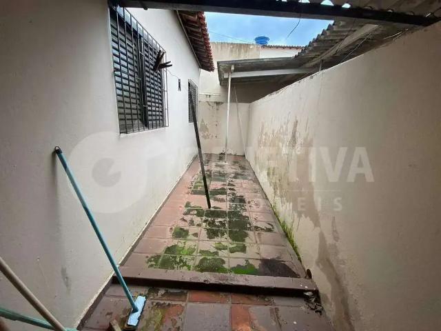 Casa / Sobrado para Venda em Uberlândia/MG Residencial Gramado 3 Quartos
