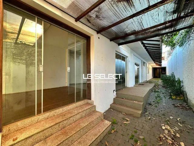 Casa / Sobrado para Venda em Uberlândia/MG Tabajaras 12 Quartos