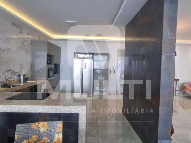 Casa / Sobrado para Venda em Uberlândia/MG Tabajaras 3 Quartos