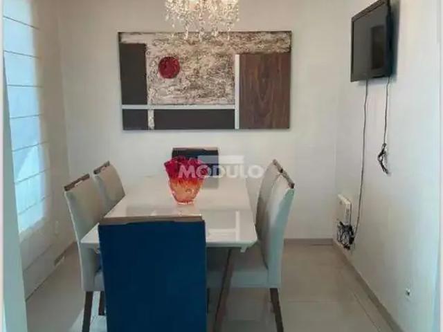 Casa / Sobrado para Venda em Uberlândia/MG Taiaman 4 Quartos