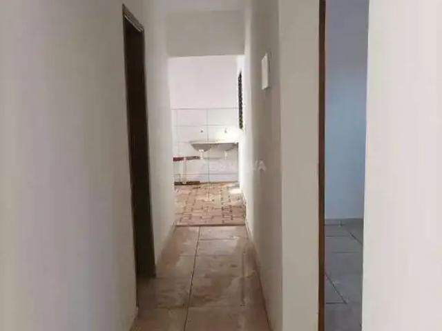 Casa / Sobrado para Venda em Uberlândia/MG Taiaman 5 Quartos