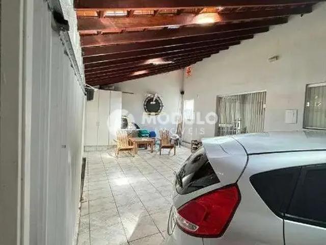 Casa / Sobrado para Venda em Uberlândia/MG Taiaman 3 Quartos