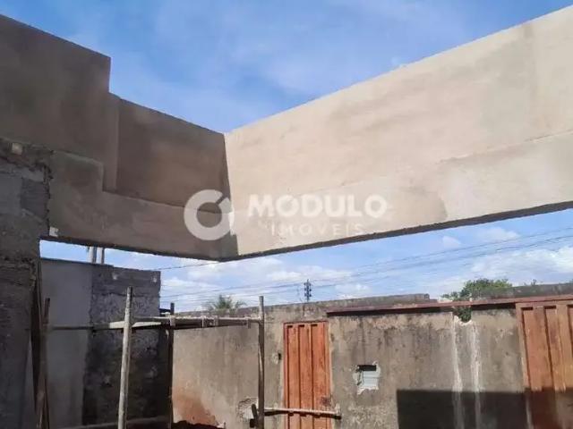 Casa / Sobrado para Venda em Uberlândia/MG Taiaman 3 Quartos