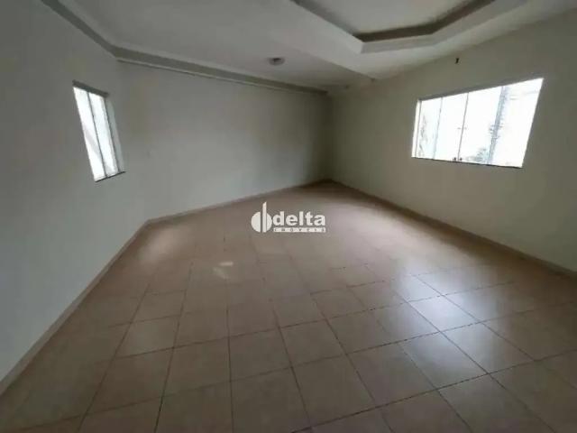 Casa / Sobrado para Venda em Uberlândia/MG Tubalina 3 Quartos