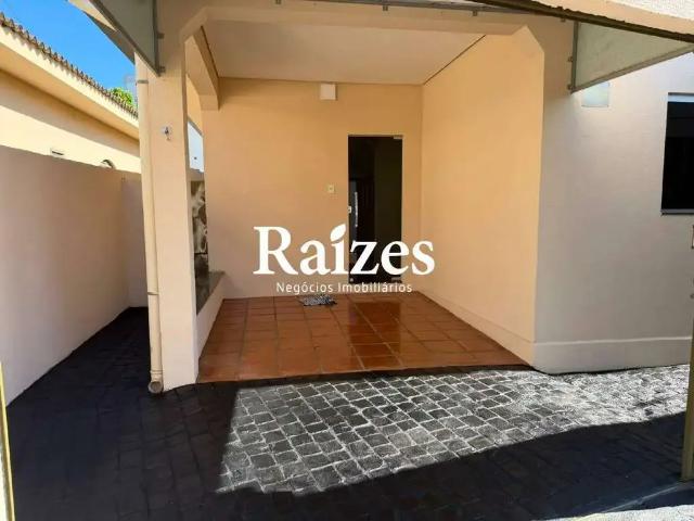 Casa / Sobrado para Venda em Uberlândia/MG Tubalina 3 Quartos