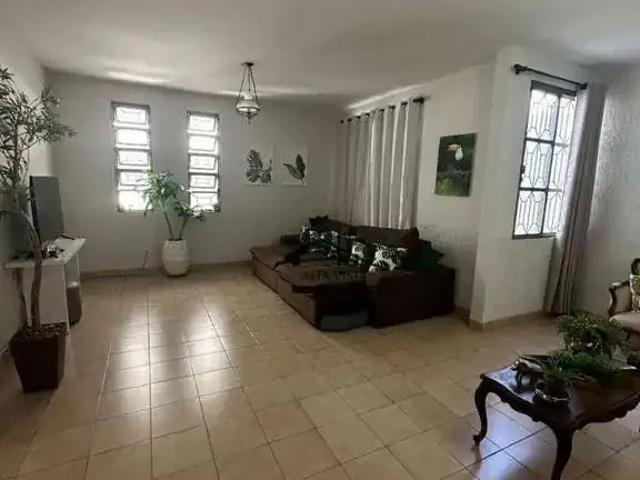 Casa / Sobrado para Venda em Uberlândia/MG Tubalina 3 Quartos